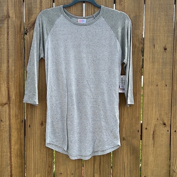 NWT Lularoe Classic T Small - Picture 1 of 4